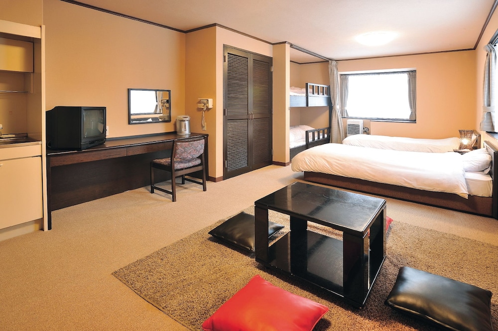 Western Style Room, Twin and Bunk Beds