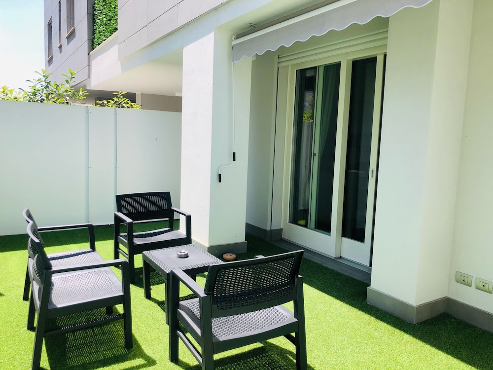 Superior Apartment, Private Bathroom, Garden View