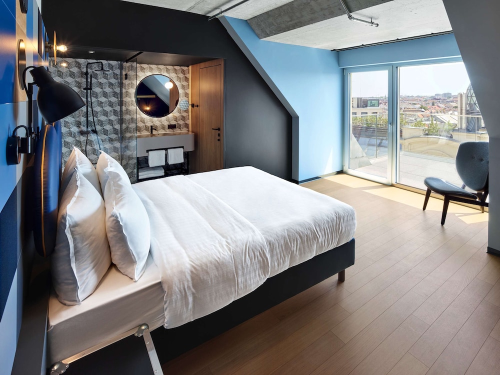 Loft (Off Beat) photo 2