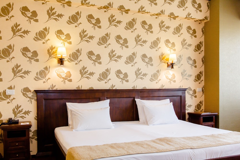 Standard Double Room - Photo 7