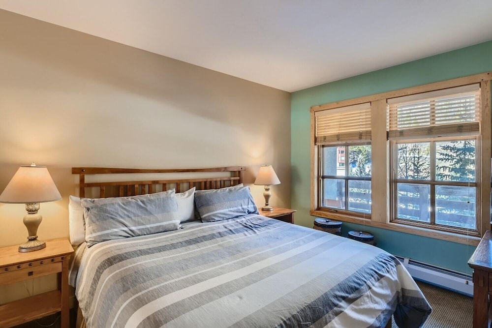 Condo, 1 Bedroom photo 1
