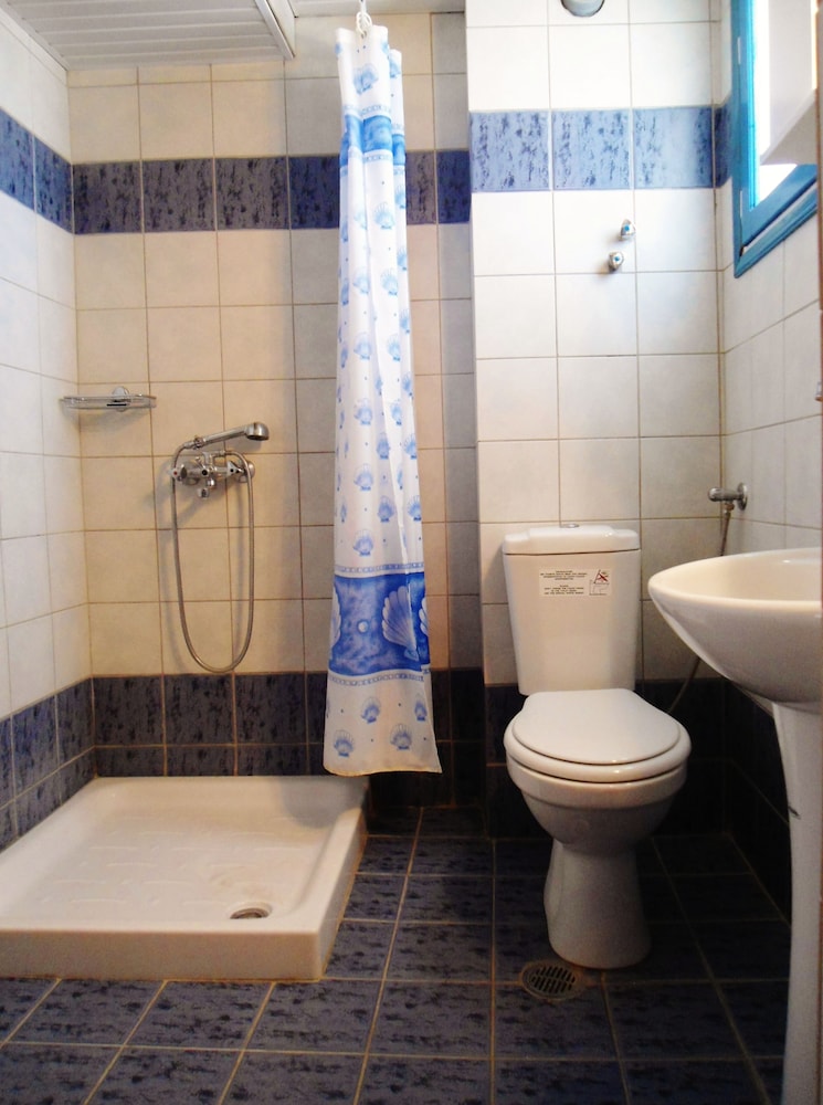 Apartment with Partial Sea View photo 2