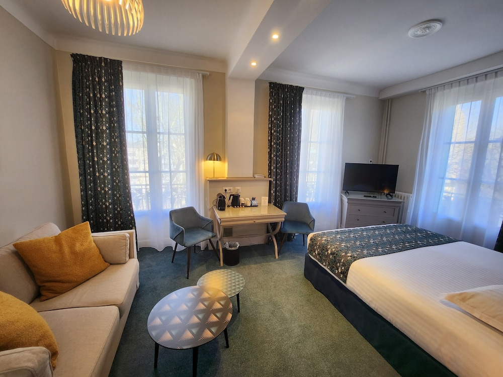 Premium Room - Photo 1