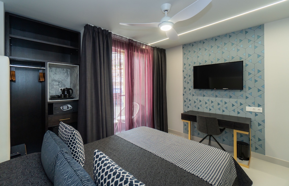 Classic Double Room - Photo 1