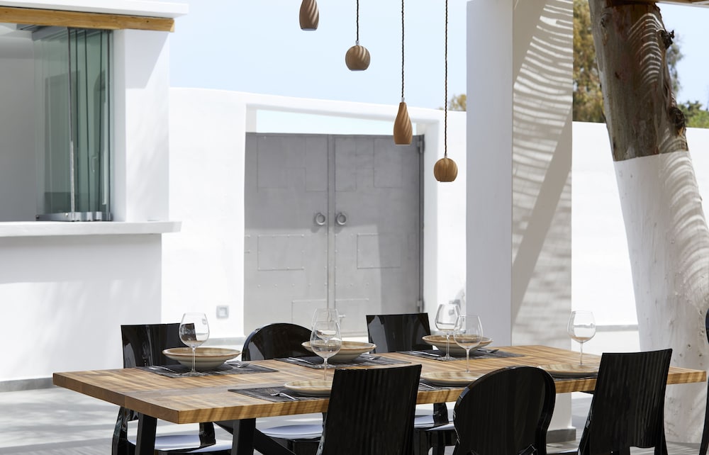 Premium Open Plan Suite | Ground Floor or Upper Level - Photo 6