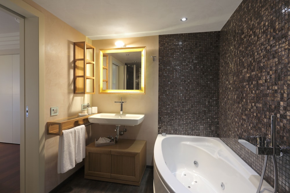 Panoramic Apartment, 3 Bedrooms, Sea View photo 2