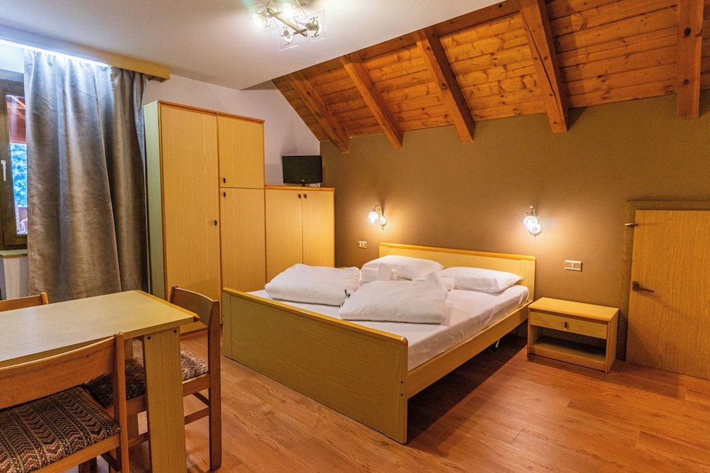 Double Room, Non Smoking