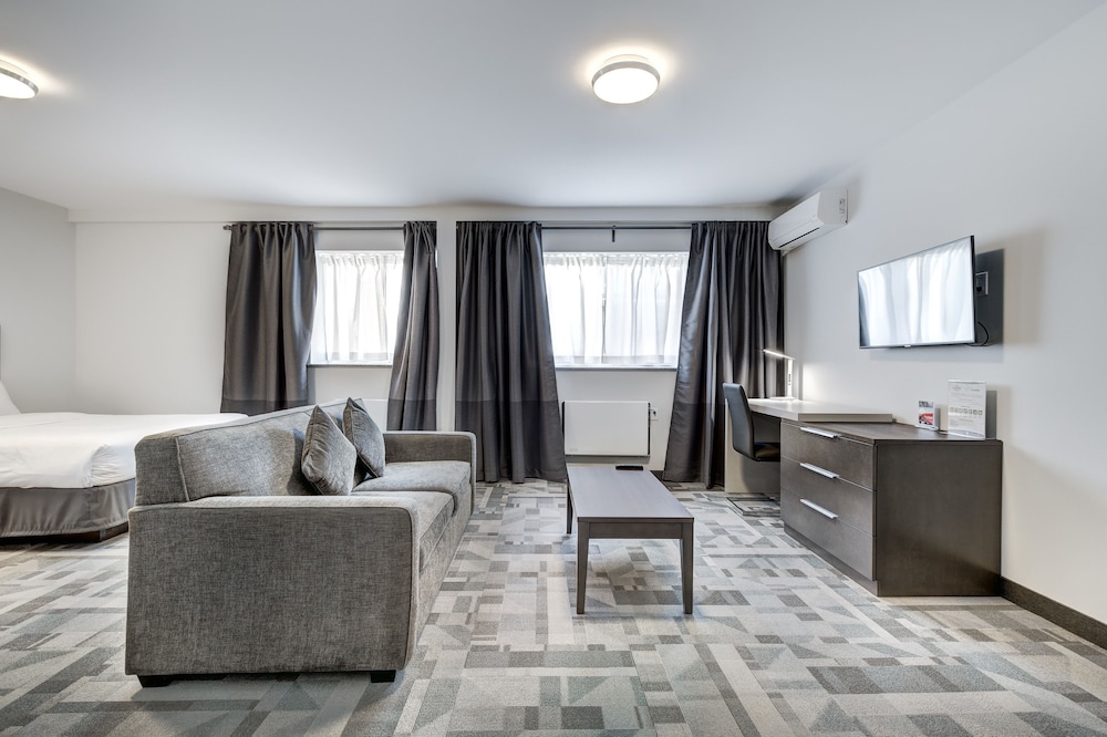 Standard Room, 2 Double Beds, Kitchenette photo 2