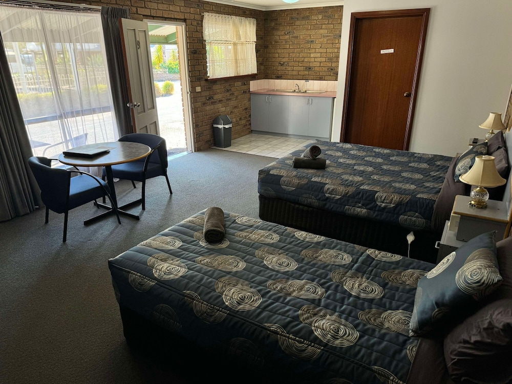 Standard Room, Non Smoking, Kitchenette (Twin Room) photo 2