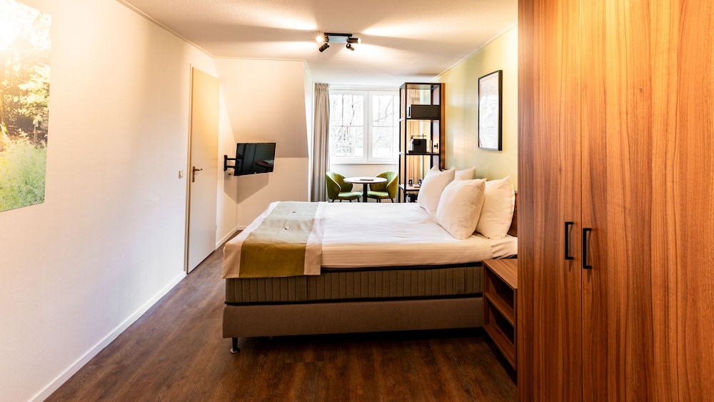 Standard Double Room photo 2