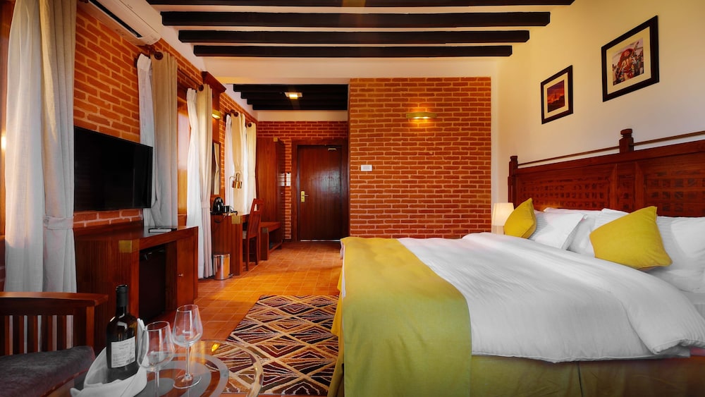Deluxe Double Room, 1 Bedroom - Photo 6