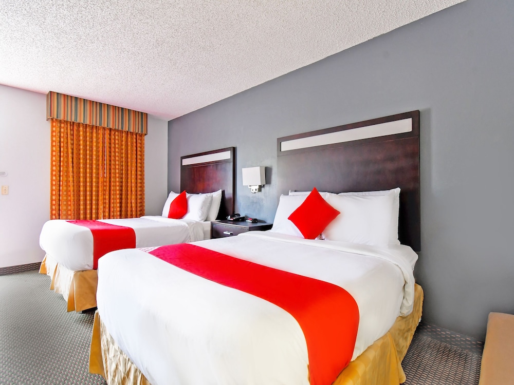Room, 2 Queen Beds photo 3