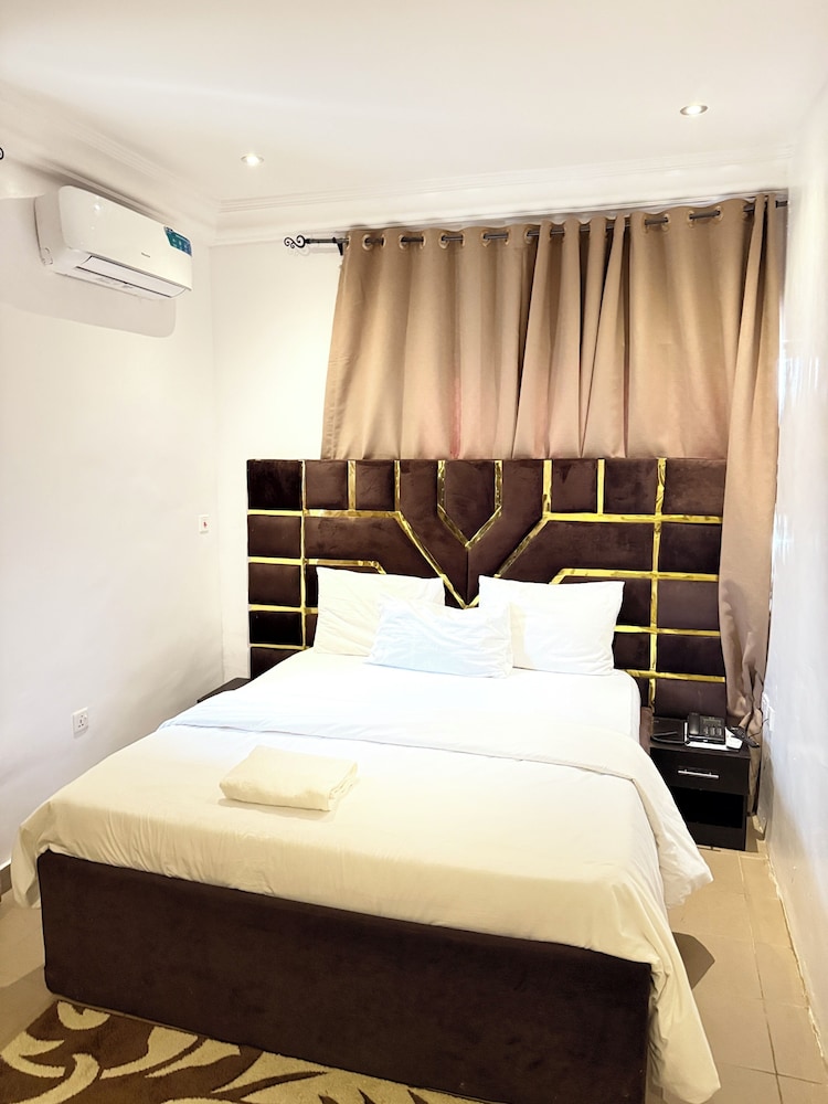Standard Room, City View photo 1