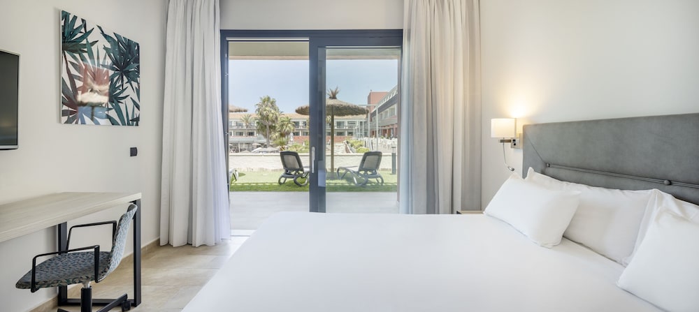 Premium Double Room, Garden View - Photo 1