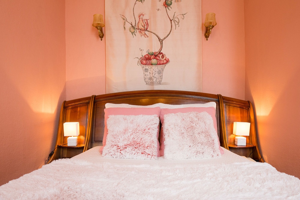 Traditional Double Room, Bathtub, Sea View