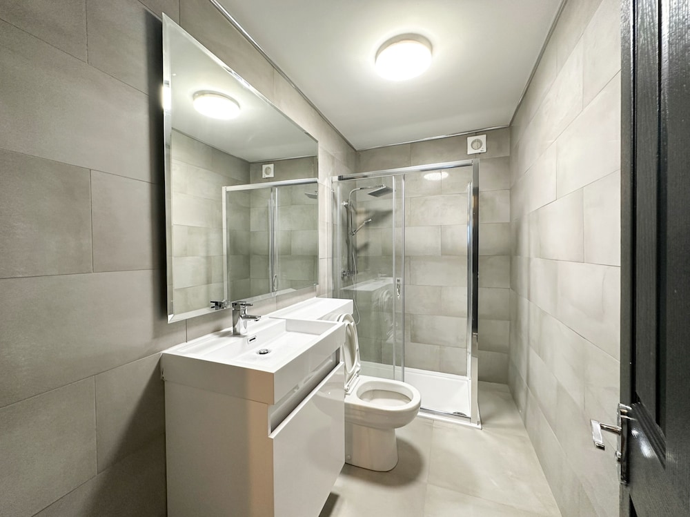 Deluxe Apartment, Private Bathroom (Apartment 4 garden view ) - Photo 8