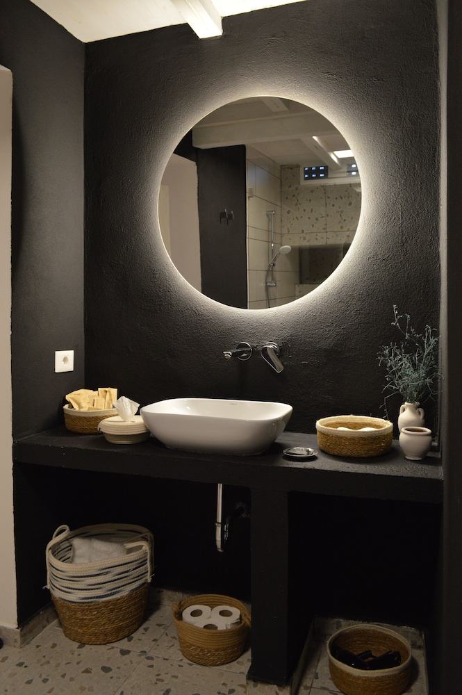 Luxury Suite photo 2