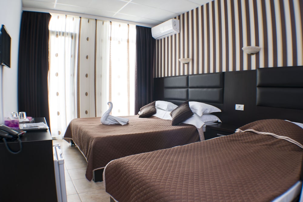 Family Triple Room