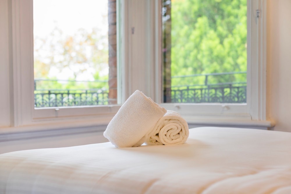 Double Room, Shared Bathroom, Garden View