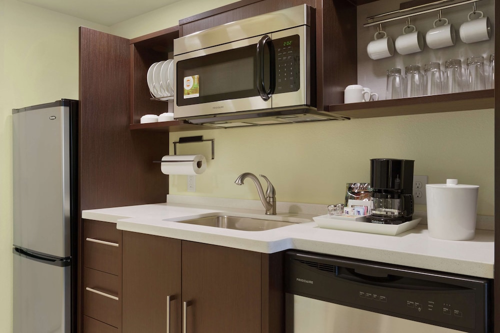 Studio, 2 Queen Beds, Accessible, Non Smoking (w/ bathtub)