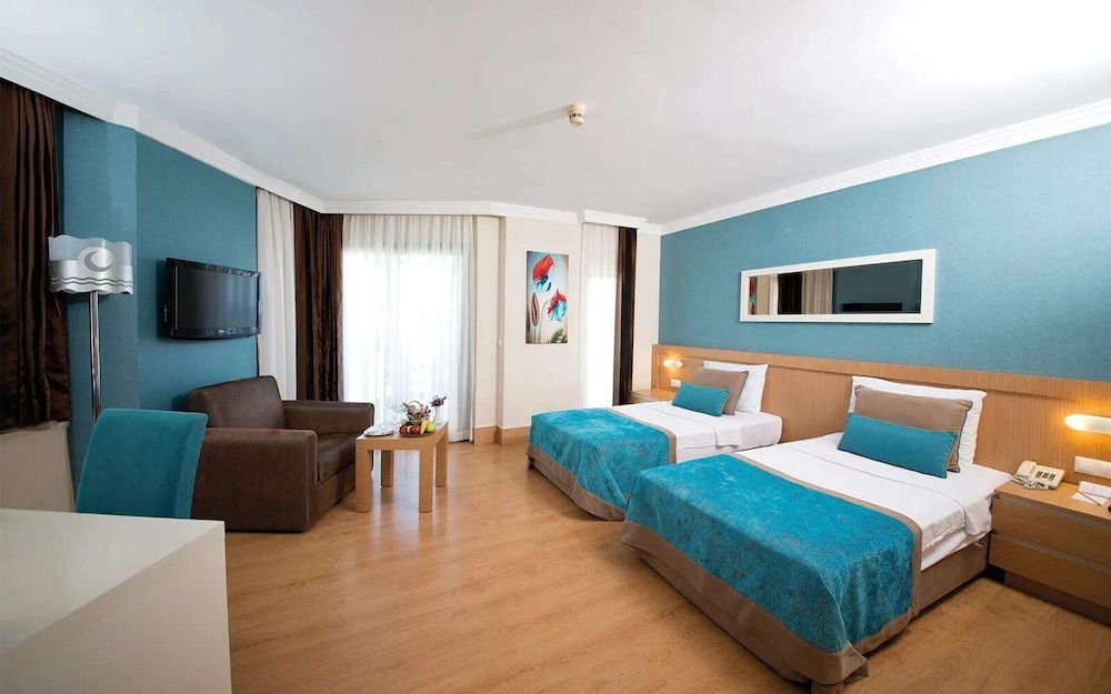 Standard Double or Twin Room photo 1