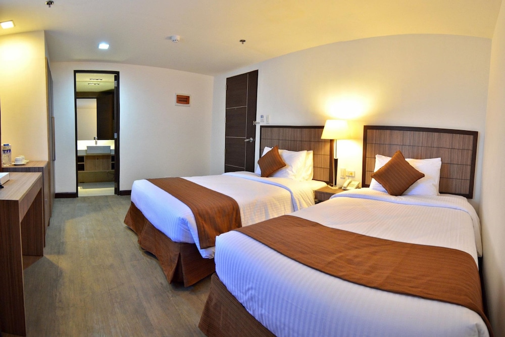 Deluxe Double or Twin Room photo 2