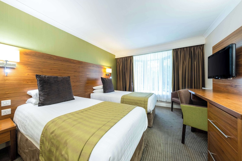 2 Single Beds - Photo 1