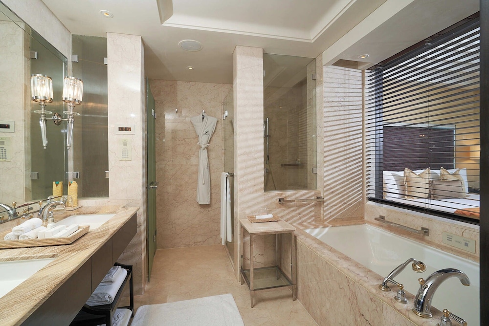 Grand Room, Sea View (Palace,  King-Twin Bed) - Photo 2