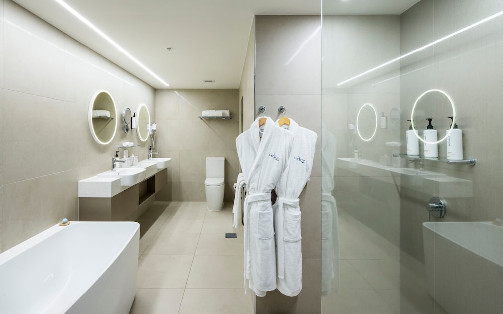 Executive Luxury Suite