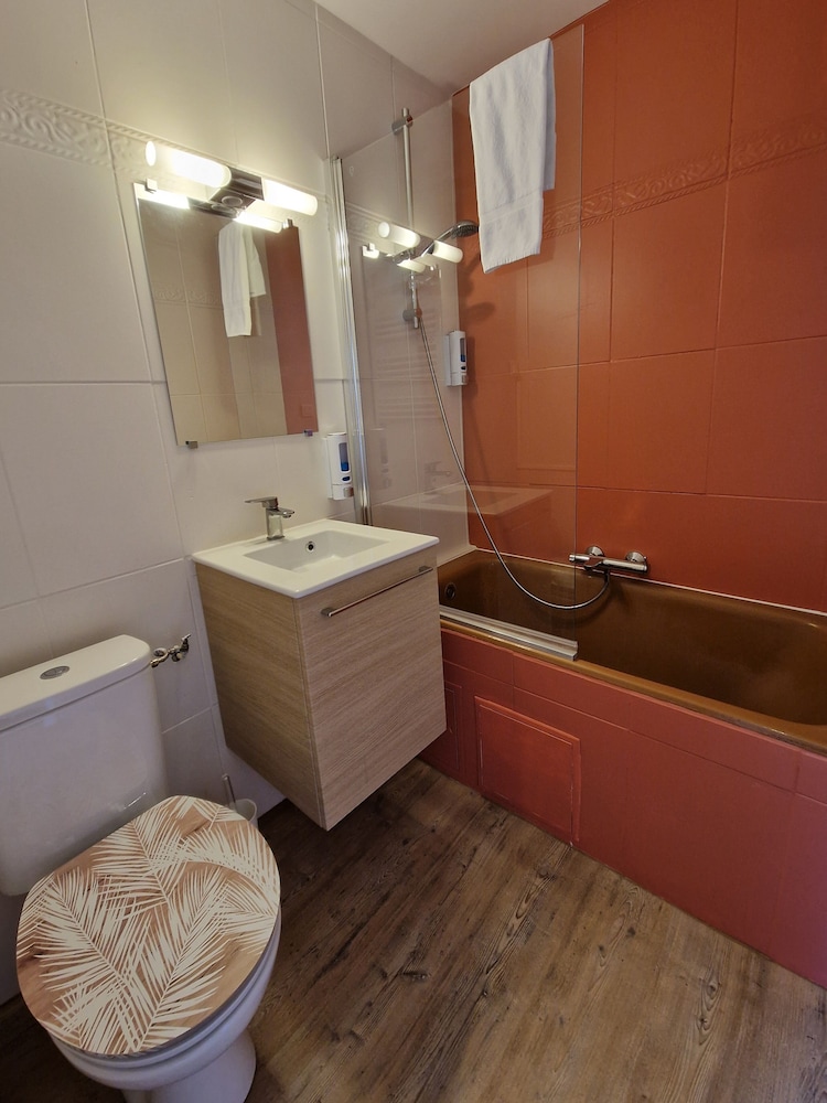 Standard Room (1) photo 2