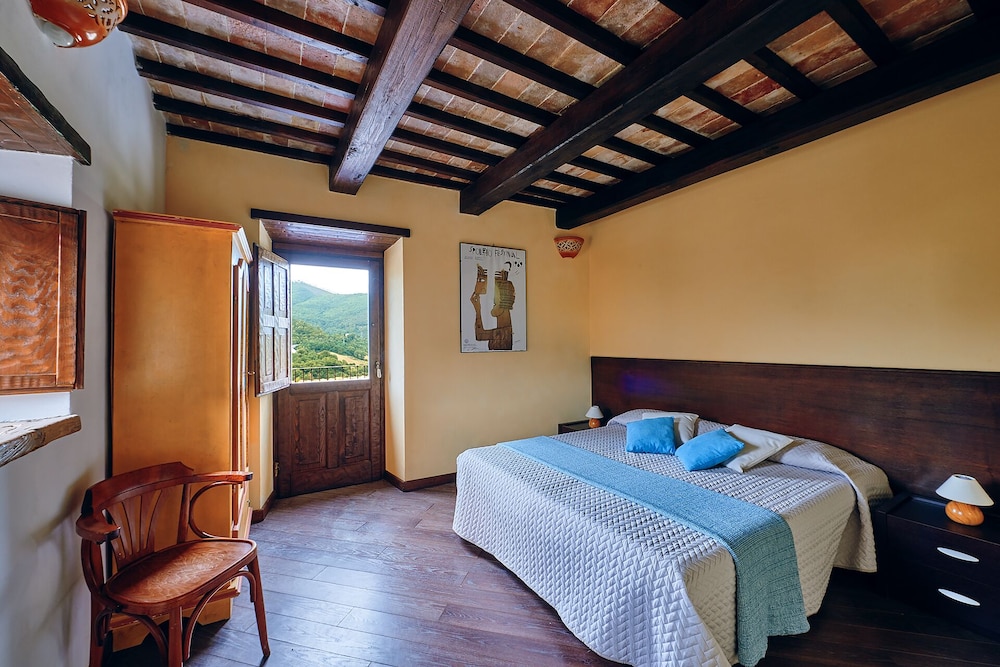 Premium Apartment, Balcony, Hill View photo 1