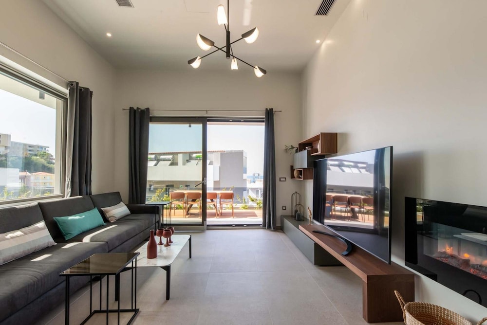Villa, Accessible, Smoking