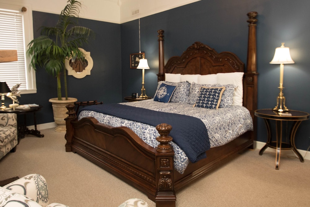 Nautical or Honey Suite photo 2