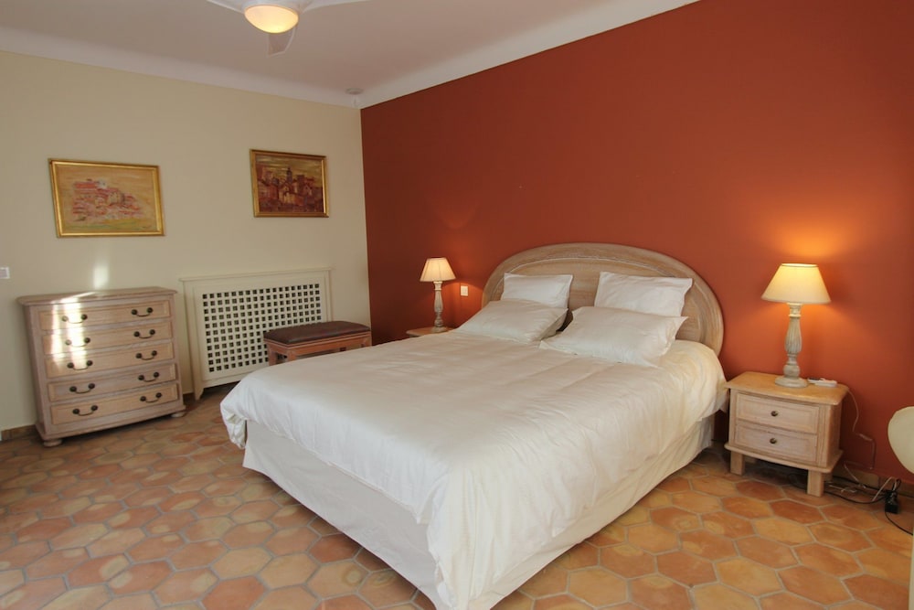 Double Room, Jetted Tub (Figue)