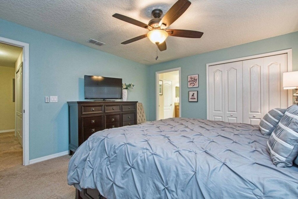 Townhome, 4 Bedrooms