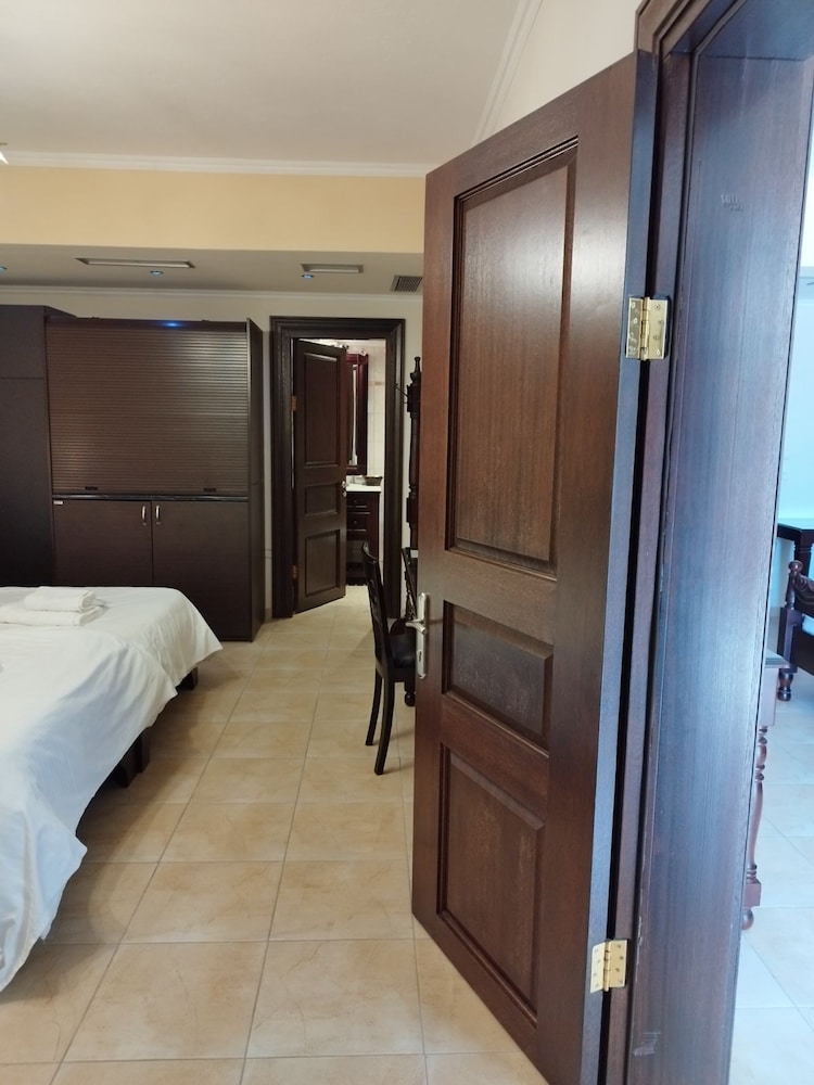 Classic Room - Photo 4