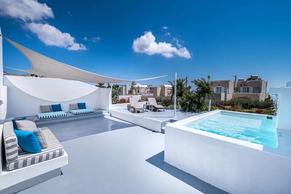 Deluxe Suite, Hot Tub - Photo 27