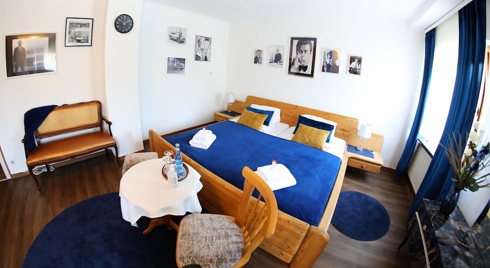 Standard Double Room, Ensuite photo 1