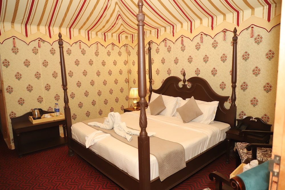 Deluxe Tent - Photo 22