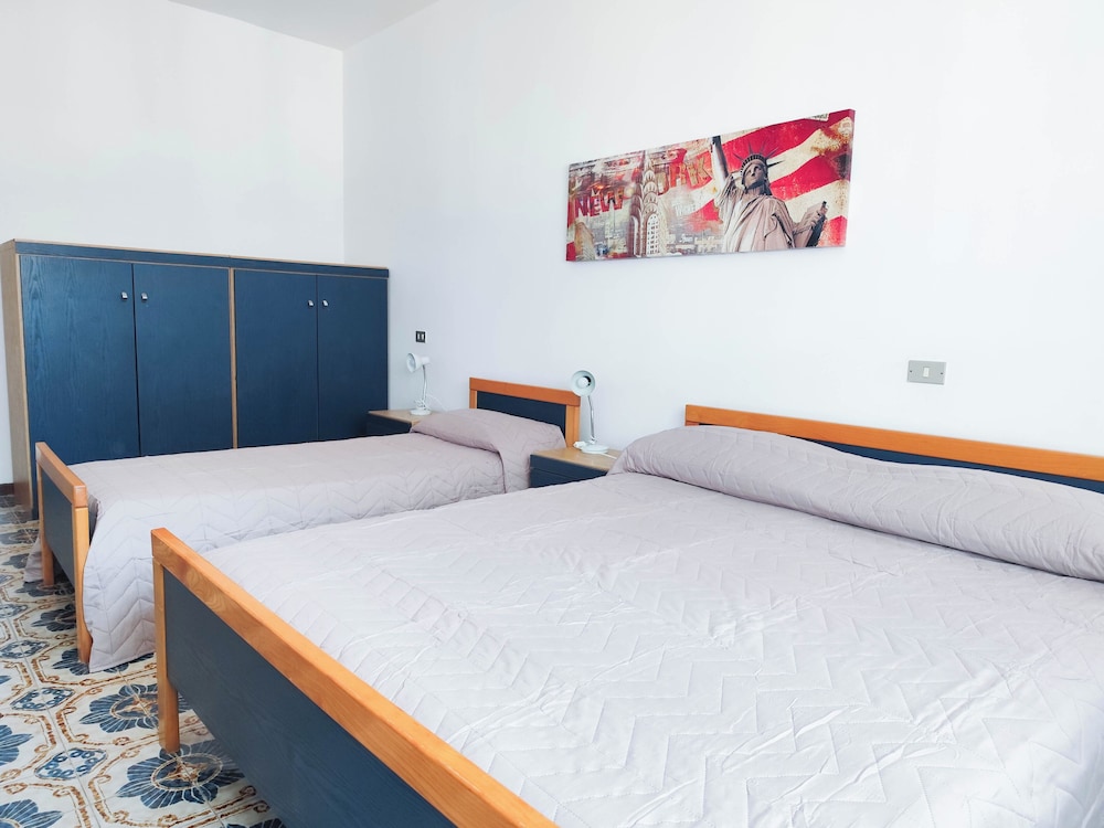 Apartment, 2 Bedrooms, Balcony, City View photo 2