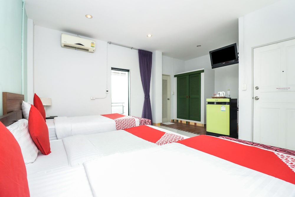Basic Triple Room photo 2