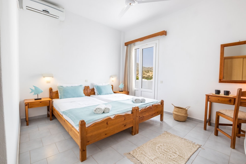Double or Twin Room Garden View