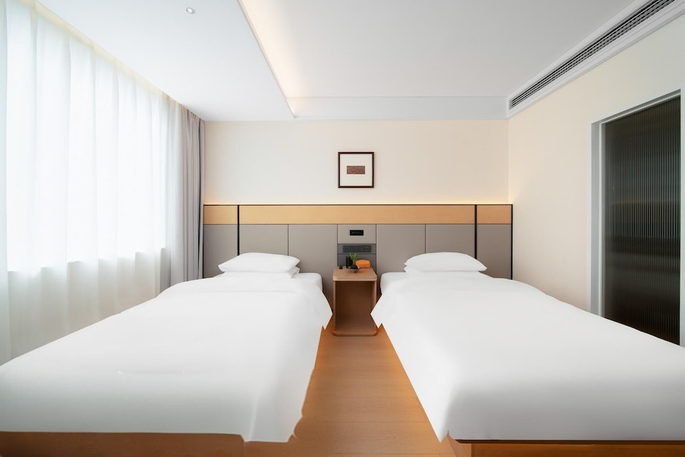 Luxury Twin Room, 1 Bedroom photo 3