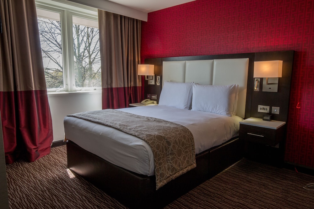 Junior Suite, 1 Queen Bed, Accessible, Non Smoking, photo 6