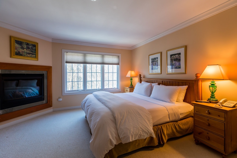 Three Bedroom Resort Home 583B