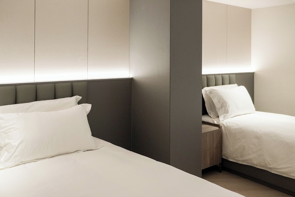 Classic Twin Room
