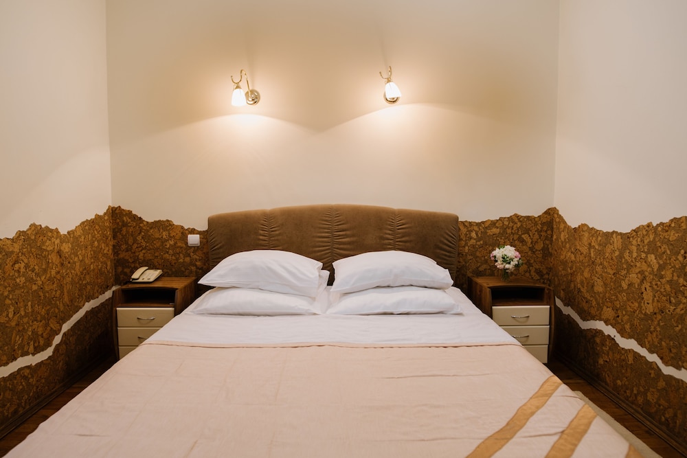 Suite photo 1