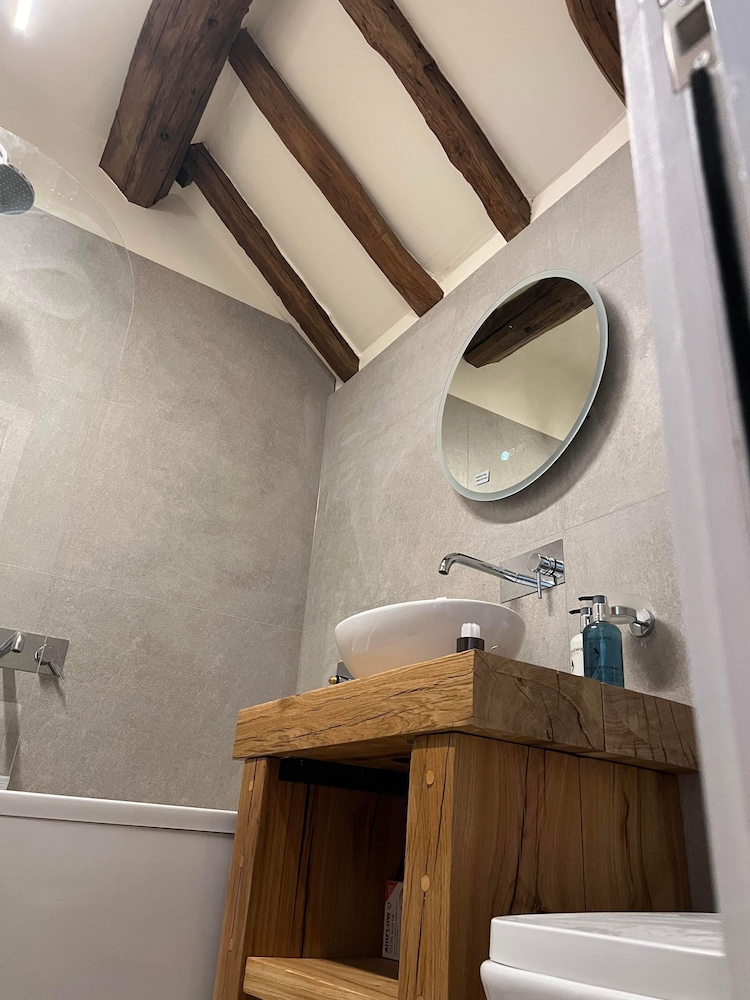 Double Room, Ensuite - Photo 13