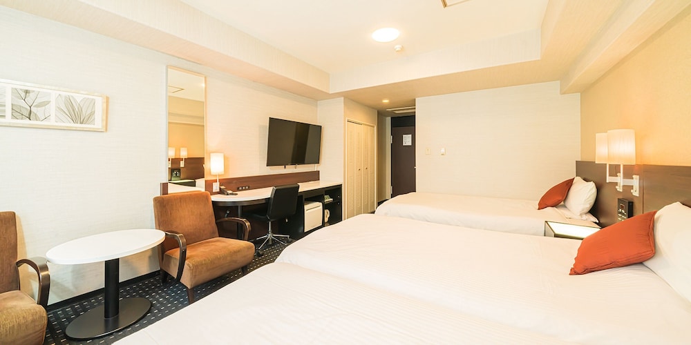 Basic Room, 3 Twin Beds, Non Smoking photo 2