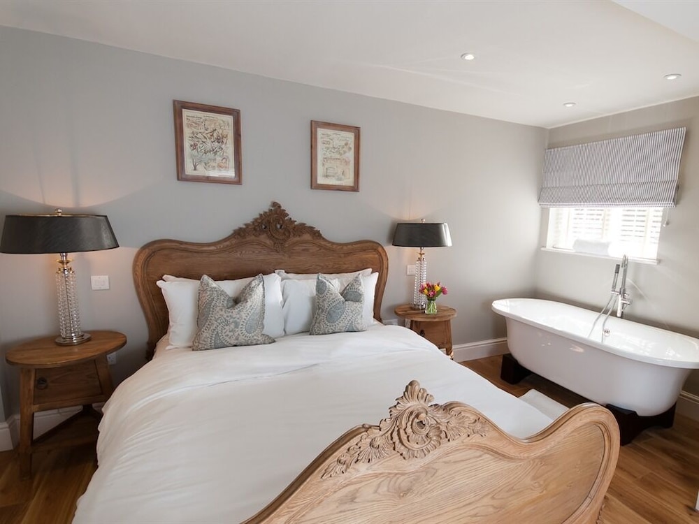 Suite, Ensuite - Photo 3